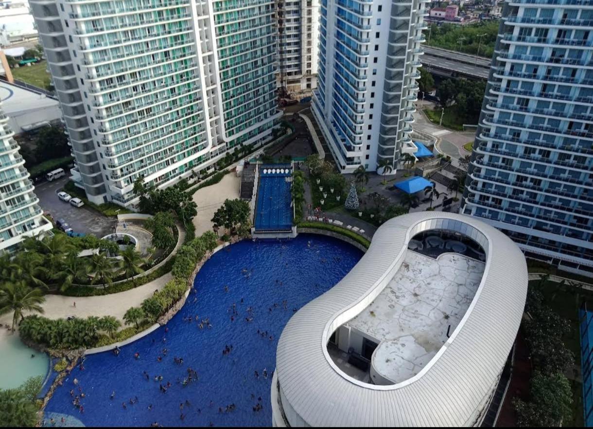 Sm Bicutan Condotel Manila Eksteriør billede